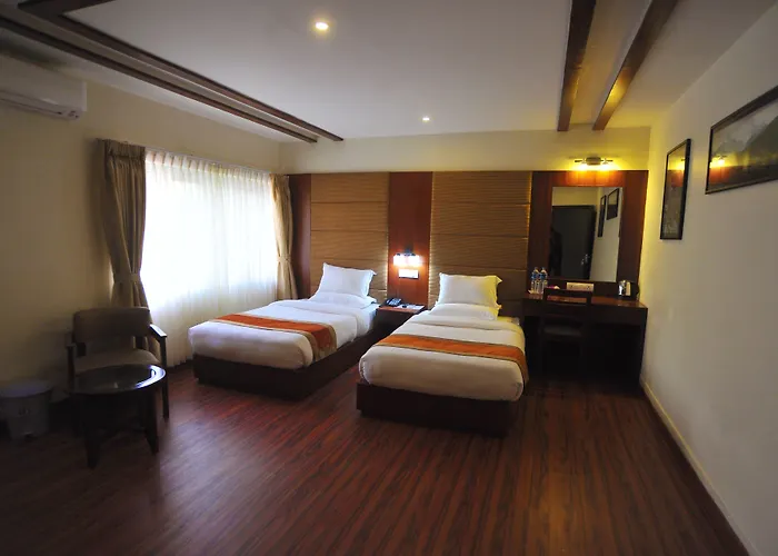 Hotel Aryatara 3*