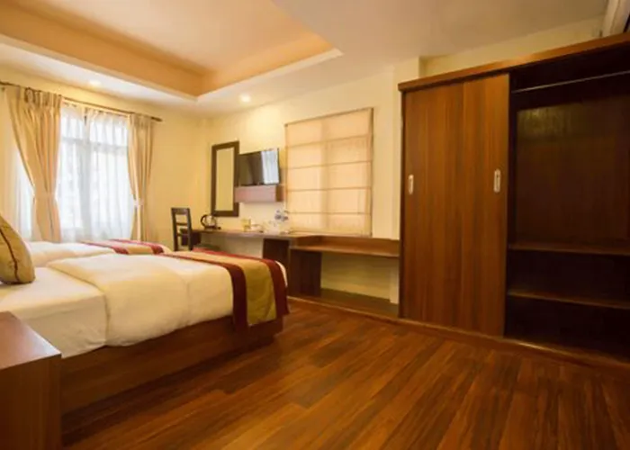 Aryatara Hotel
